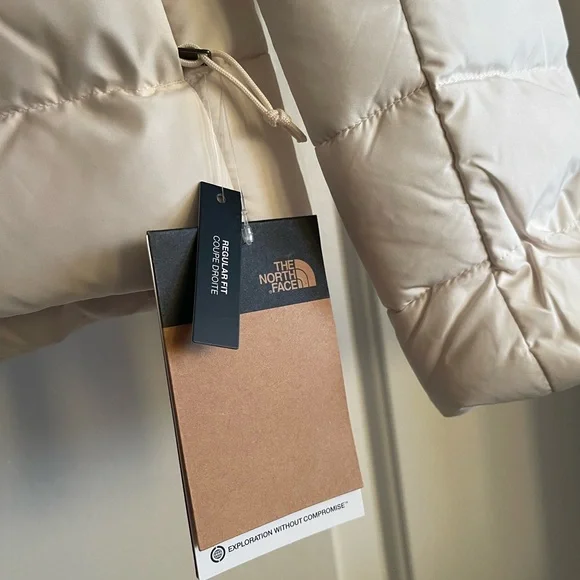 The North Face Women's Aconcagua 3 Puffer Jacket - Picture 6 of 10